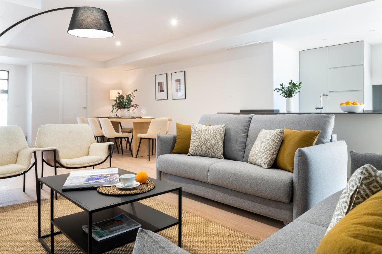Magno Apartments Castelar Séville Extérieur photo